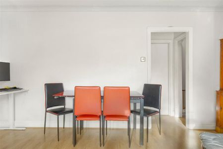 3 bedroom flat to rent - Photo 3