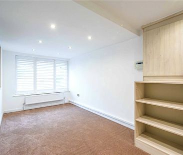 3 bed Semi Detached House for rent - Photo 4