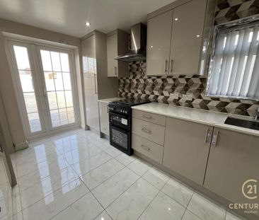 4 bedroom maisonette to rent - Photo 6