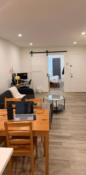 CESSION DE BAIL – Magnifique 3 ½ sur le Plateau-Mont-Royal (Parc Laurier) - Photo 1