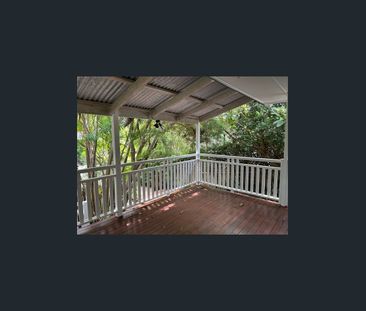 3 Bedroom Home with Pool & Outdoor Living - Photo 4