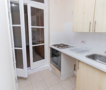 Room in a Shared House, Melrose Avenue, CR4 - Photo 4