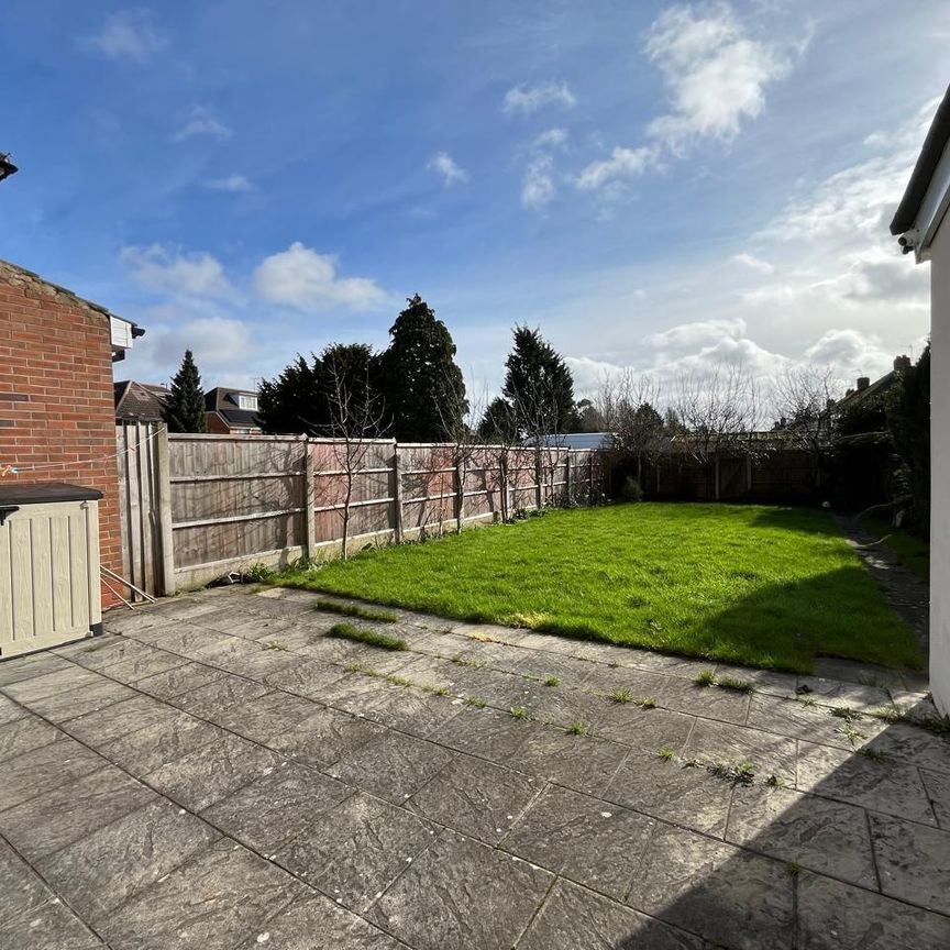 3 Bed Semi-Detached House, Perry Avenue, B42 - Photo 1