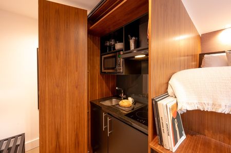 Studio Flat, Dennington Park Road, NW6 - Photo 5