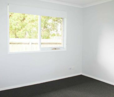 18 Rosemont Drive, Narre Warren VIC - Photo 4