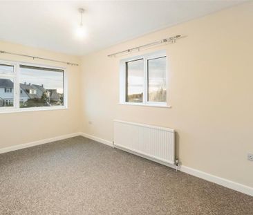 4 bedroom detached house to rent - Photo 6