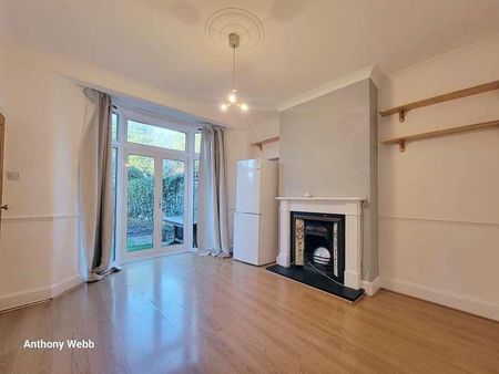 The Grove, Palmers Green, N13 - Photo 3