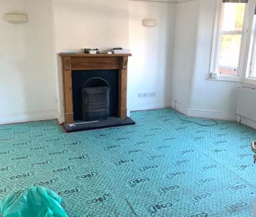 Mixed use to rent - Photo 1