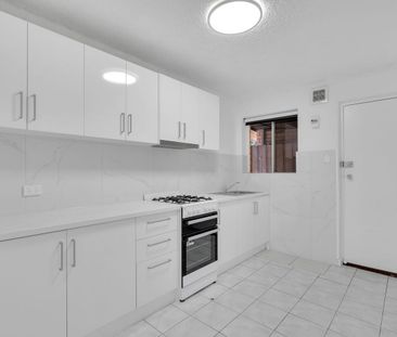 Renovated Ground Floor 2-Bedroom Unit in Convenient Findon Location - Photo 3