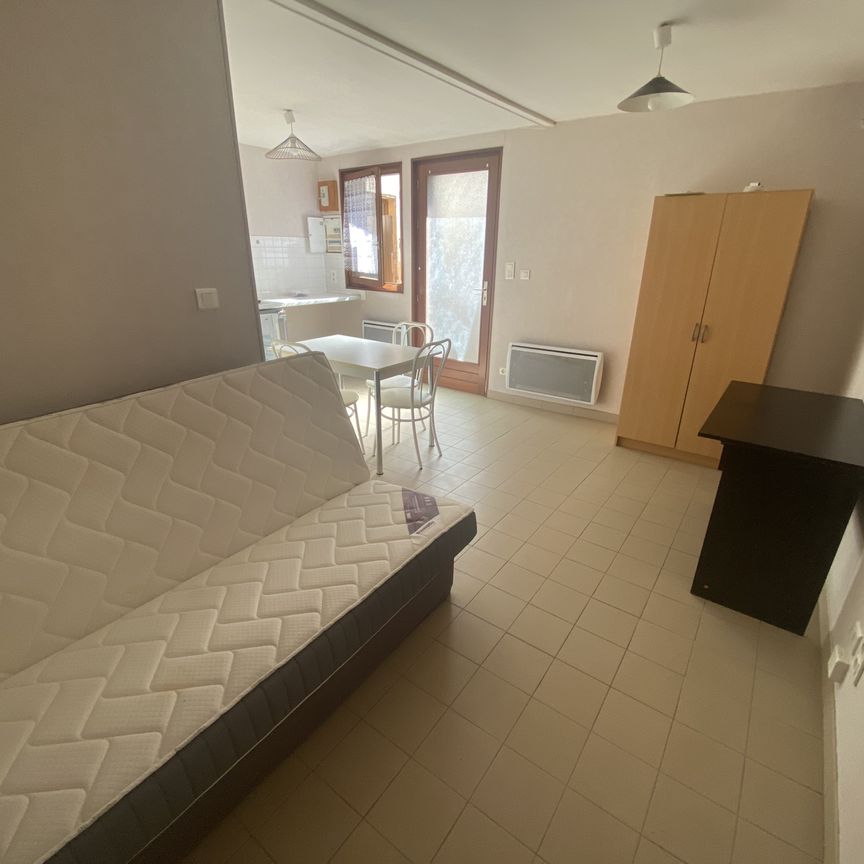 Location Appartement 1 pièce 20m² LE CREUSOT 71200 - Photo 1
