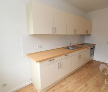 Sofort Einziehen - niedliche 2 Raum Wohnung mit Einbauküche und Dus... - Foto 1