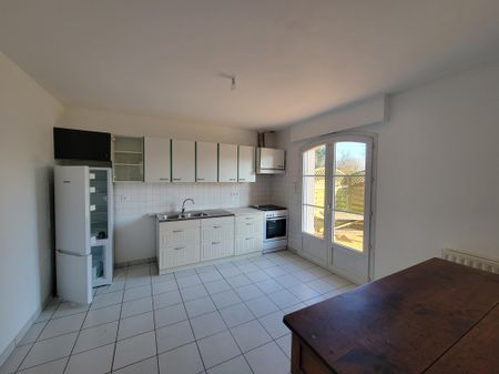 Location Maison 4 pièces 107m² PLELAN LE GRAND 35380 - Photo 5