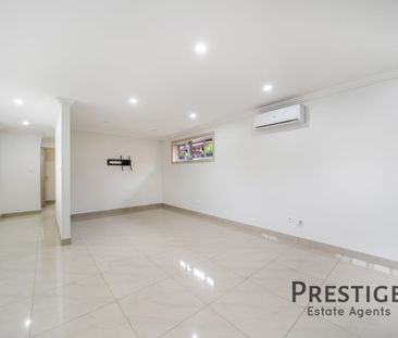 Modern Family Residence! - Photo 1