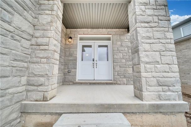 For Lease - 7871 SEABISCUIT Drive, Niagara Falls, Ontario - Photo 1