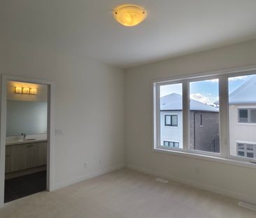 For Lease - 30 Freeman Williams Street, Markham, Ontario - Photo 4