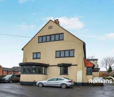 Eggars Hill, Aldershot, Hampshire, GU11 - Photo 5