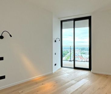 Appartement te huur in Knokke voor € 1.850 met 2 slaapkamers - Foto 2
