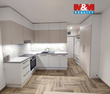Pronájem bytu 1+1 40 m² - Fotografie 3