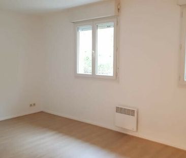 Location Appartement 1 pièce 26m² MASSY 91300 - Photo 2