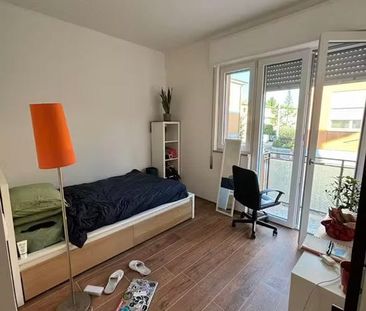 Via Col Berretta, Padova, Veneto 35141 - Photo 5