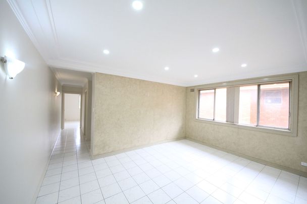 UPDATED 2 BEDROOM UNIT!!! DO NOT MISS OUT!!! - Photo 1