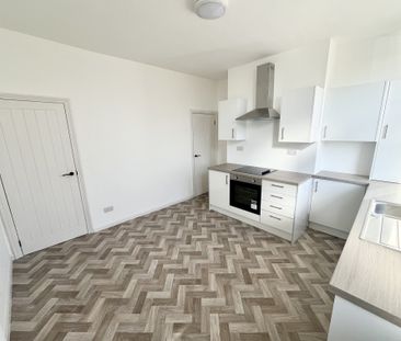 Aberford Road, Wakefield, Stanley - Photo 2