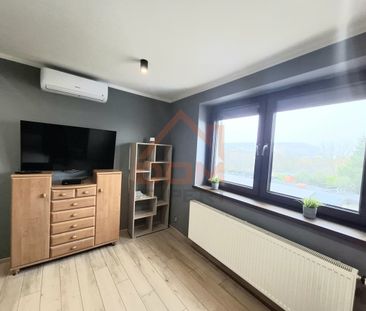 Pietro domu do wynajecia - Zdjęcie 1