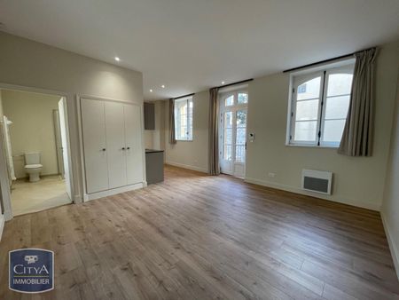 Location Appartement 1 pièce 33m² NARBONNE 11100 - Photo 2