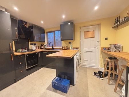 Shelton Avenue, Hucknall, NG15, Property for rent - Photo 2