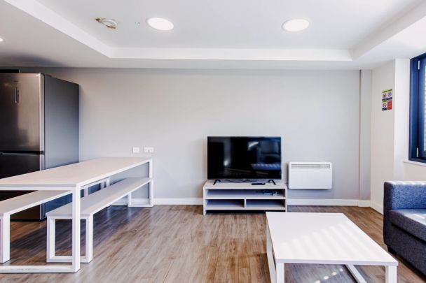 Standard En-suite - Photo 1