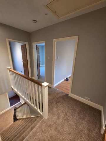 3 bedroom terraced house to rent - Photo 3