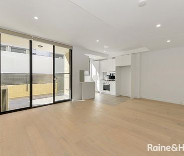 Prime Location - Photo 4