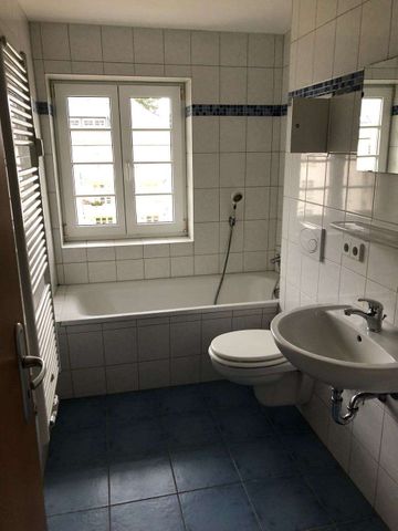 "Wohnen über zwei Etagen" mit Dachterrasse / EBK Abkauf mögl. ! - Foto 4