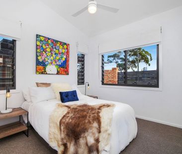 MODERN LIVING - Photo 3