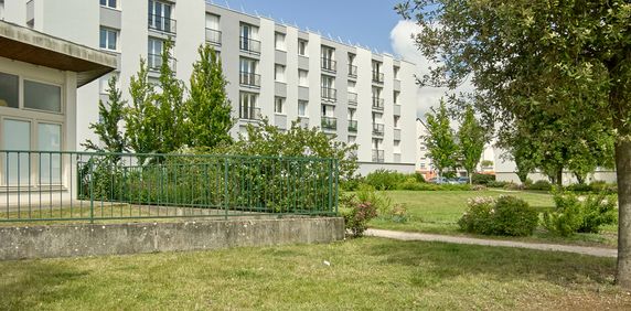 Appartement LA FLECHE T3 - Photo 2