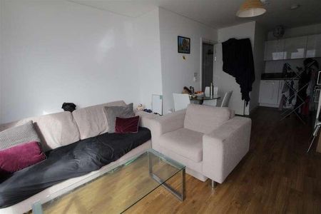 Waterside Heights, E16 - Photo 3