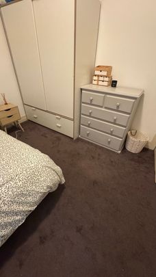 Caulfield North - Photo 1