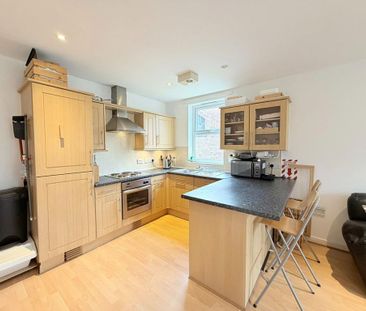 2 bedroom flat to rent - Photo 1