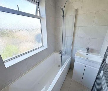 Northolt, UB5 - Photo 2