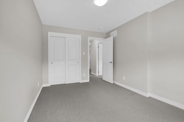 For Lease - 170 Wabikon Crescent, Blossom Park - Airport and Area, Ontario - Photo 1