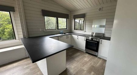 Charming Family Home with Stunning Views - Photo 4