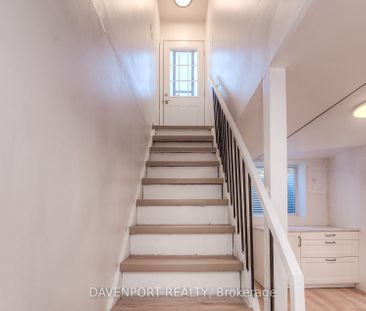 Detached Home For Lease | X8108730 - Photo 4