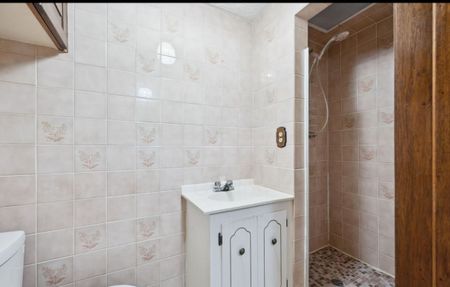 For Lease - 27 Palermo Crescent, Guelph, Ontario - Photo 3