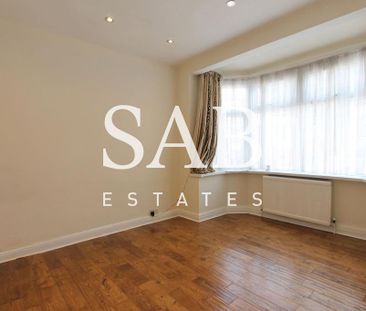 5 bedroom end of terrace house to rent - Photo 3