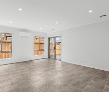 Bright & Spacious Family Home! - Photo 5