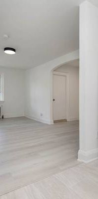 15 HUBBARD BLVD. #15 - RENOVATED STUDIO/1BATH, LAUNDRY, STEPS TO BEACH - Photo 1