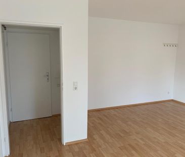 helle ca. 34 qm große, gut geschnittene 1 Zimmerwohnung - Photo 1