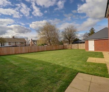 Upper Oaks Drive, Great Glen, Leicester - Photo 2