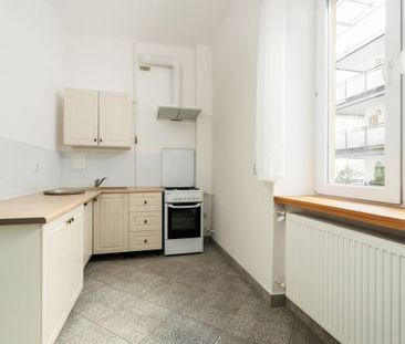 LOKAL PRZY PLACU KONSTYTUCJI i PIĘKNEJ - Zdjęcie 1