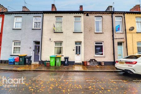 3 bedroom terraced house to rent - Photo 5